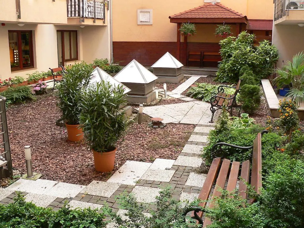 בודפשט Broadway Apartments